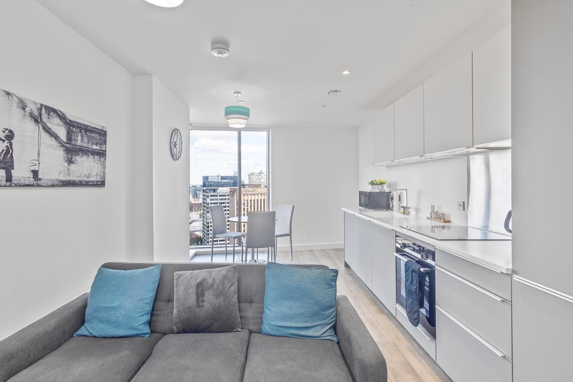 Luxury 2 Bedroom Apartment, On Broad Street! เบอร์มิงแฮม ภายนอก รูปภาพ