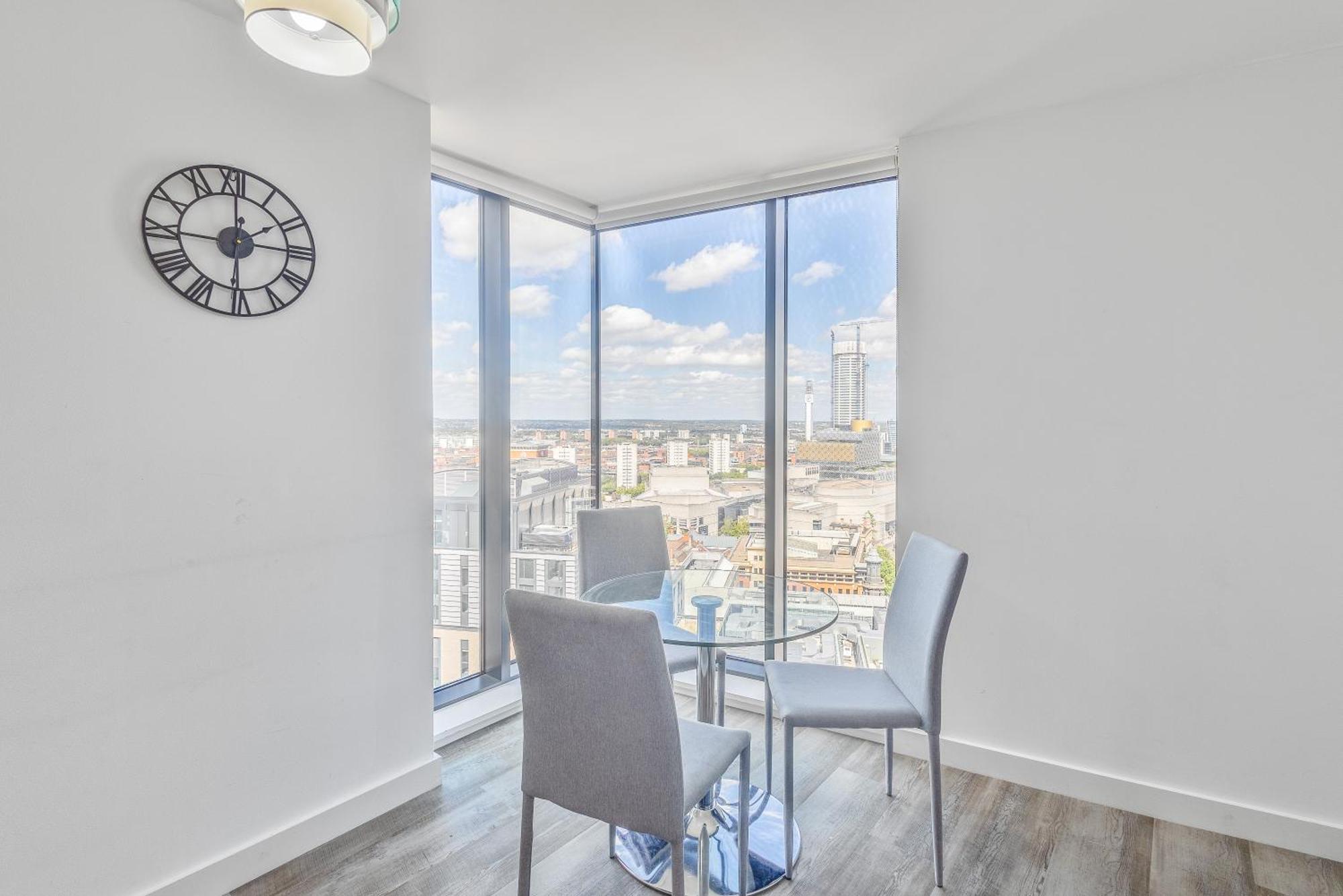 Luxury 2 Bedroom Apartment, On Broad Street! เบอร์มิงแฮม ภายนอก รูปภาพ