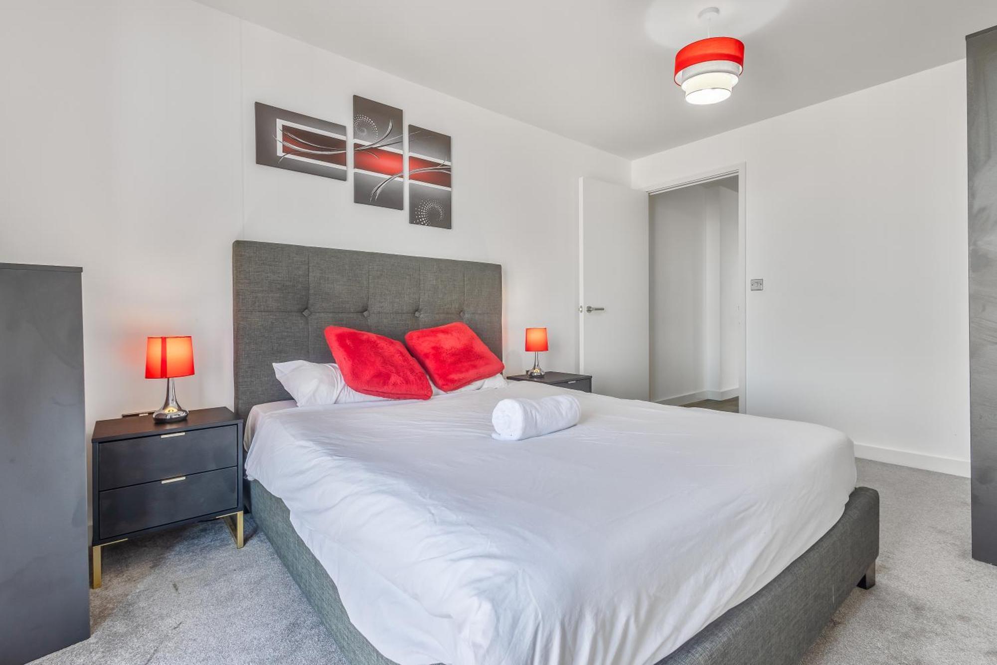 Luxury 2 Bedroom Apartment, On Broad Street! เบอร์มิงแฮม ภายนอก รูปภาพ